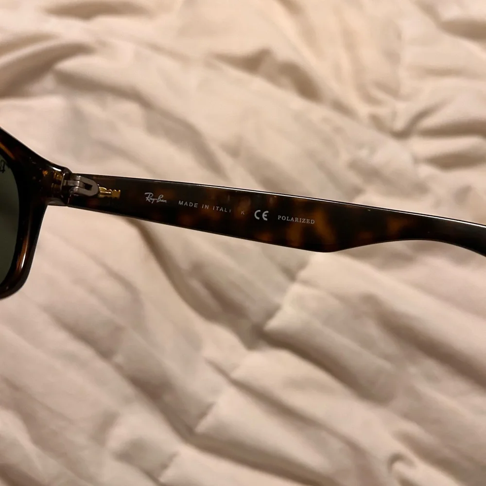 Ray-Ban Tortoise Shell sunglasses - Picture 13 of 14